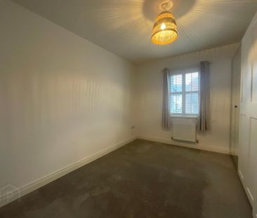 28 Castlegowan Crescent, Belfast, BT5 7WQ - Photo 2