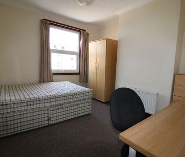 Room in a Shared House, Shaftesbury Road, BN1 - Photo 6