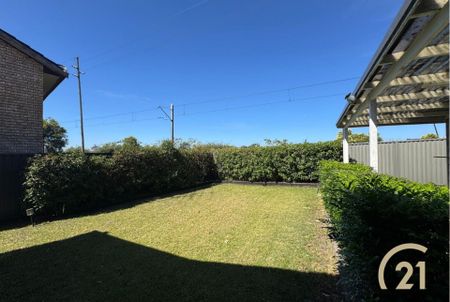 Modern 3 Bedroom Family Home! - Photo 2