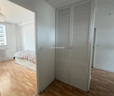 Location - appartement - 63.04 m² - 3 Pièces - Photo 5