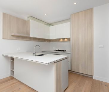 G19/692 Whitehorse Road, Mont Albert - Photo 5