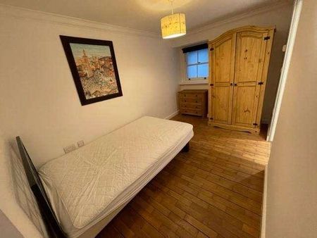 Bedroom Apartment -suitable For Person Only In Marylebone Village - London, W1U - Photo 4