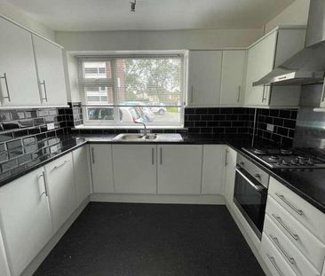 Menlove Court, Allerton, L18 - Photo 4