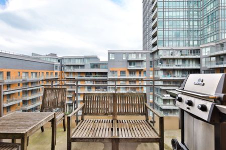 901 Rue de la Commune E., app.701, H2L 0E2, H2L 0E2, Montréal - Photo 2