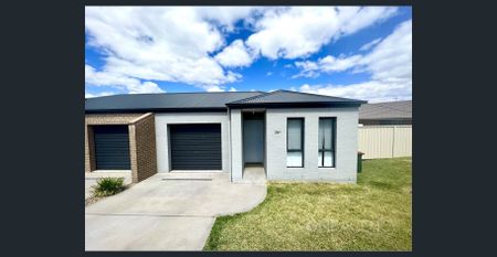 MODERN DUPLEX - Photo 4