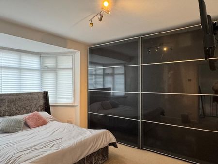 Fairfields Close, Kingsbury, NW9 - Photo 3