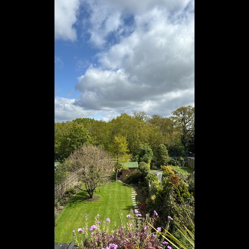 Room in a Shared Flat, Great North Road, N6 - Photo 1