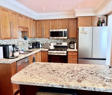 For Lease - 5 King William Crescent Unit# Main Fl, Richmond Hill, O... - Photo 3