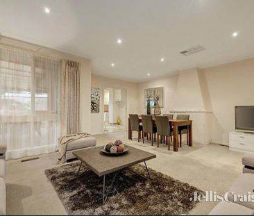 25 Plenty Ln, Greensborough - Photo 3