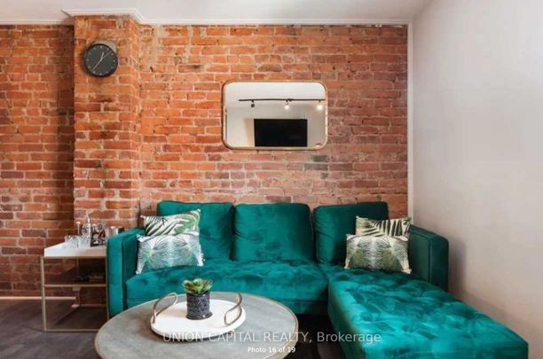 For Lease - 1412 Queen Street Unit# Upper, Toronto, Ontario - Photo 1