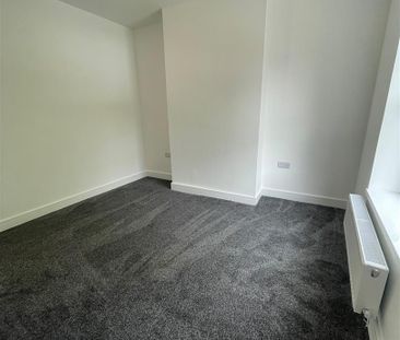 3 bed detached to rent on Ilkeston, Buller Street, DE7 - Photo 3