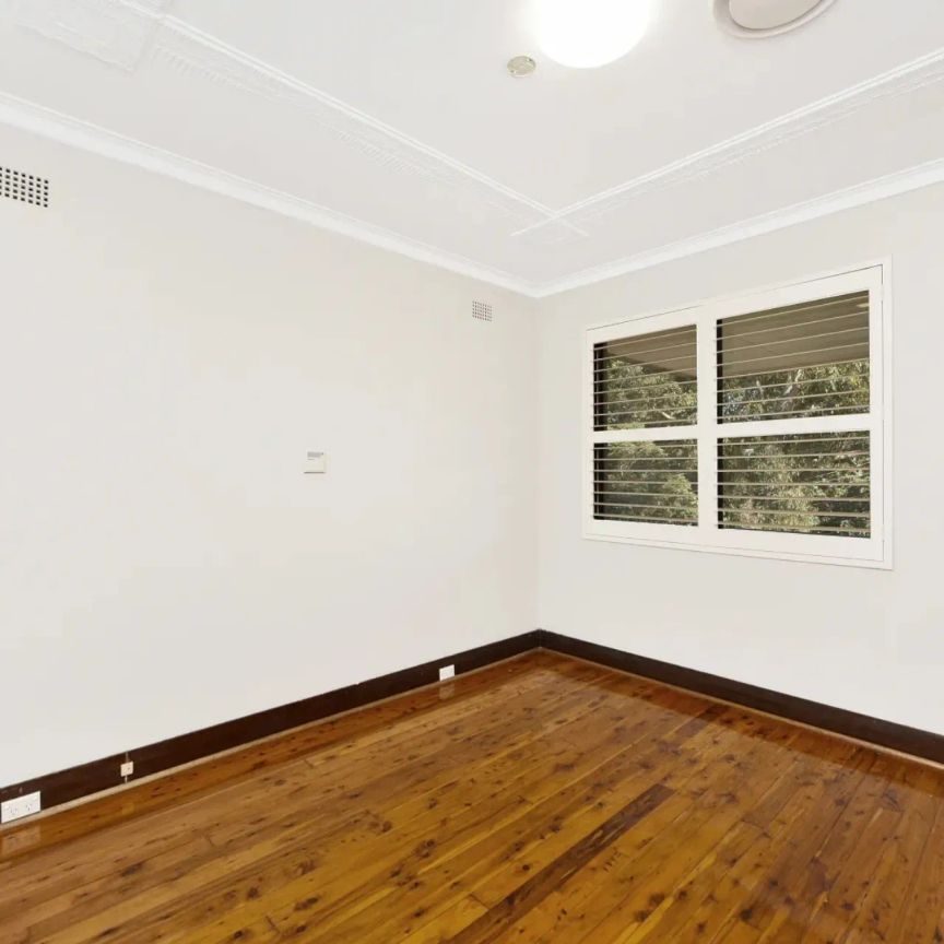 Lovingly Maintained and Renovated Three-Bedroom Family Home Seconds to Lane Cove Village - Photo 1