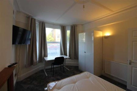 Devonshire Road, **student Apartment** Student Apartment **, Southampton, SO15 - Photo 4