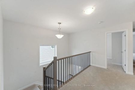 Property For Lease | X9229615 - Photo 2