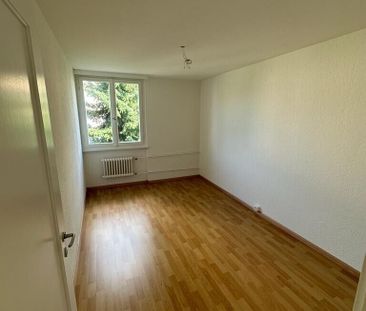 Total renovierte Wohnung mit Gartensitzplatz - Photo 3