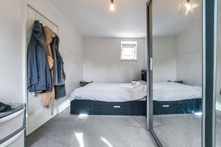 2 bedroom maisonette to rent - Photo 5