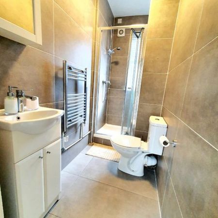 1 Bed Flat, London, SE1 - Photo 4