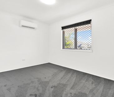 Perfectly Priced, Positioned & Presented - Photo 5