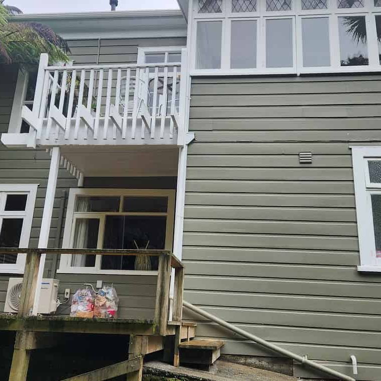 Well Located 3 Bedroom Flat - Photo 1