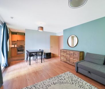2 bedroom apartment to rent - Photo 4