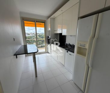 Location Appartement 4 pièces 98m² NICE 06200 - Photo 4