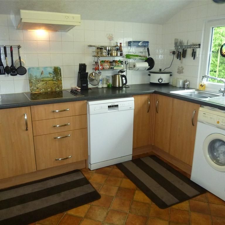 2 bedroom bungalow to rent - Photo 1