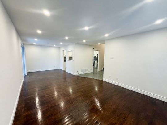 For Lease - 59 Carlton Road, Markham, Ontario - Photo 1