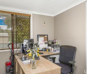 Modern Family Home! - Photo 4