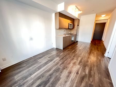 For Lease - 32 Forest Manor Road Unit# 412, Toronto, Ontario - Photo 5