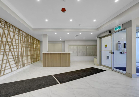 For Lease - 50 LAKEBREEZE Drive Unit# 121, Clarington, Ontario - Photo 3