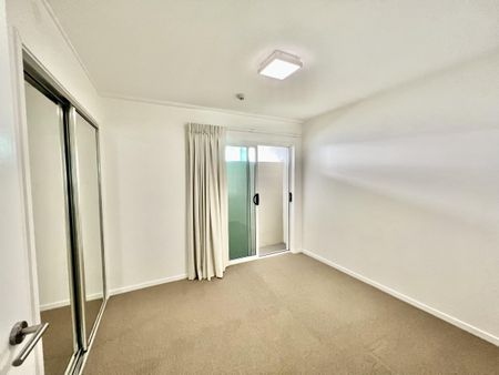 Resort-Style Living in the Heart of Maroochydore - Photo 3