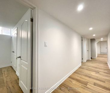 Detached Home For Lease | N8128748 - Photo 5