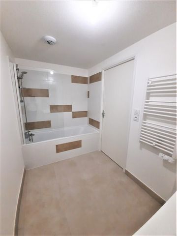 Location Appartement 3 pièces 56m² JUVIGNAC 34990 - Photo 2