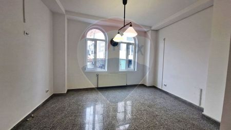Ultracentral - Vilă 323 mp - Ideală sediu firmă / clin... - Photo 2