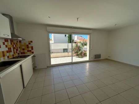 Location Appartement 2 pièces 47m² - Photo 4