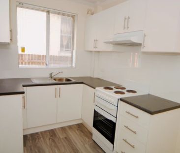 2Bedrooms, 1Bathrooms - Photo 4