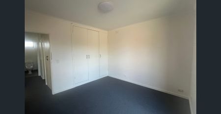 Ground floor flat - Photo 5