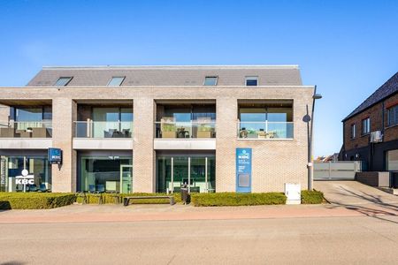 Ruim appartement met 2 slaapkamers, terras, autostaanplaats en berging - Photo 4