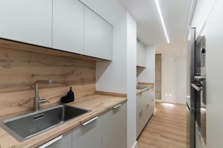 Calle del Doctor Ramón Castroviejo, Madrid, Community of Madrid 28029 - Photo 3