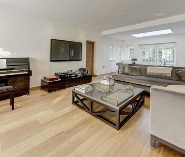 5 bedroom detached house to rent - Photo 1