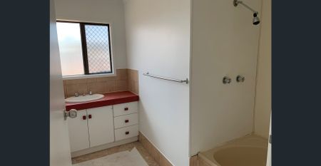 THREE BEDROOM HOME IN THABEBAN! - Photo 5