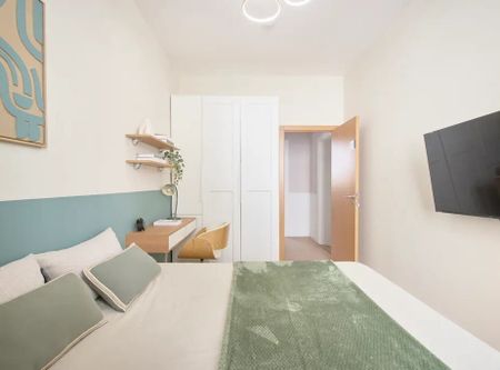 Largo Vitorino Damásio, Lisbon, Lisbon 1200-872 - Photo 2