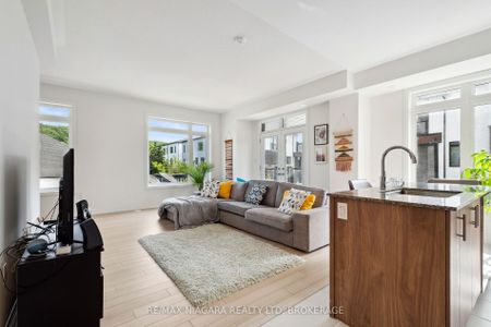 For Lease - 2 Sidney Rose Common, St. Catharines, Ontario - Photo 2