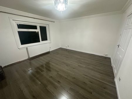 2 Bed Flat, Cairns Road, G72 - Photo 3