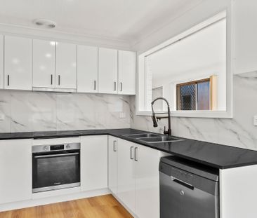 Renovated 3 Bedroom Home With Seperate Studio / 4th Bedroom - Photo 2