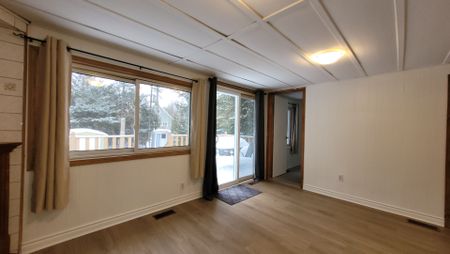 For Lease - 35 47th Street, Wasaga Beach, Ontario - Photo 5