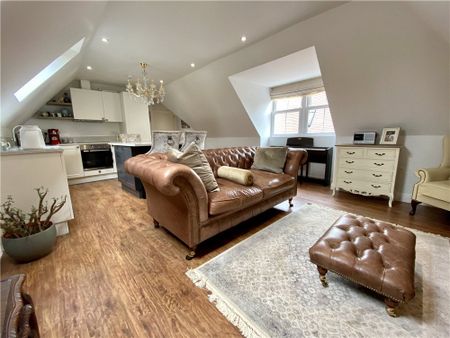 2 bed flat to rent in Driftwood, BH13 - Photo 3