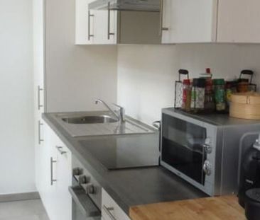 Appartement te huur in Tournai voor € 700 met 1 slaapkamer - Photo 6