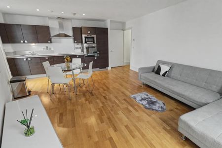 Stadium Mews, Highbury, London, N5 - Photo 4