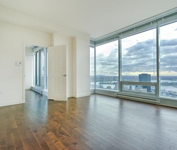 Experience the pulse of downtown Montreal at Allegra and Le V, wher... - Photo 1